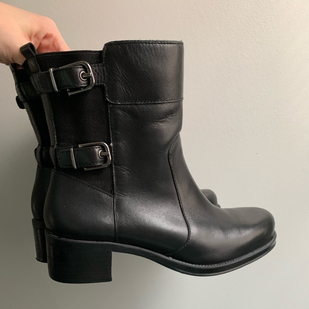 Andre Assous Ankle Zip Up Boots